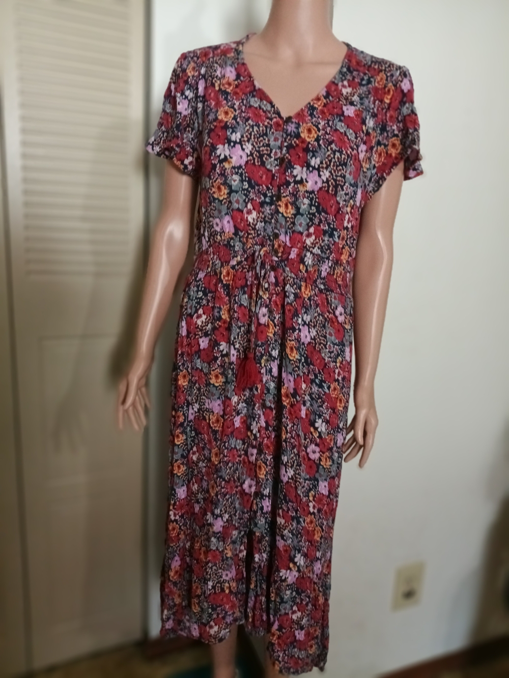 Knox Rose Red Floral V-Neck Midi Dress